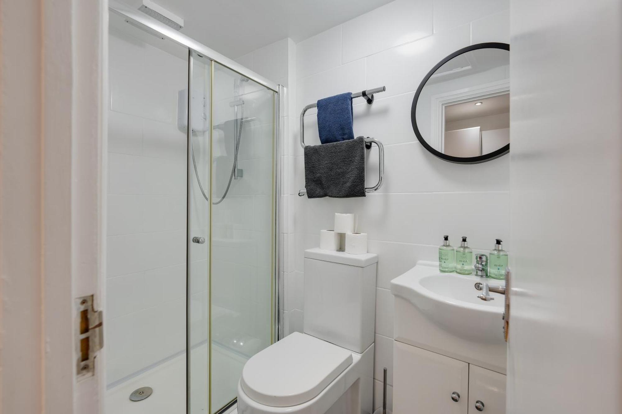 2 Bedroom Aprtmnt For Upto 6 Nr Centre, Uni &Parks 卡迪夫 外观 照片