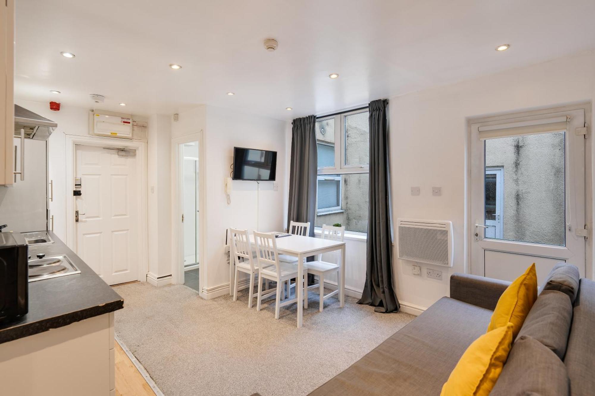 2 Bedroom Aprtmnt For Upto 6 Nr Centre, Uni &Parks 卡迪夫 外观 照片